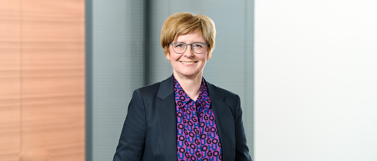 Anja Stoffers, Steuerberaterin 
