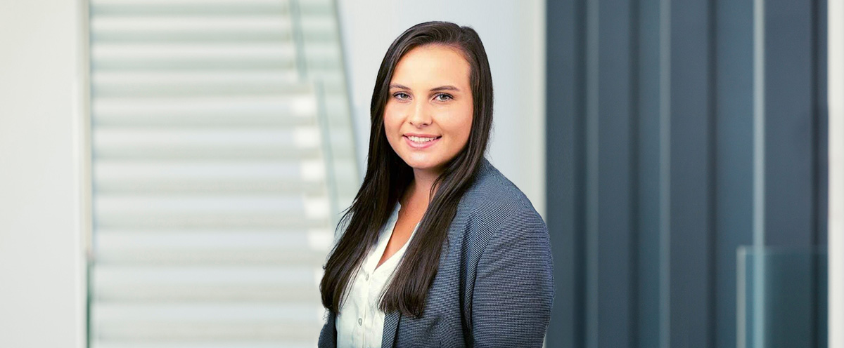 Julia Zellner, MBA, M. Sc., Wirtschaftsprüferin / Steuerberaterin 