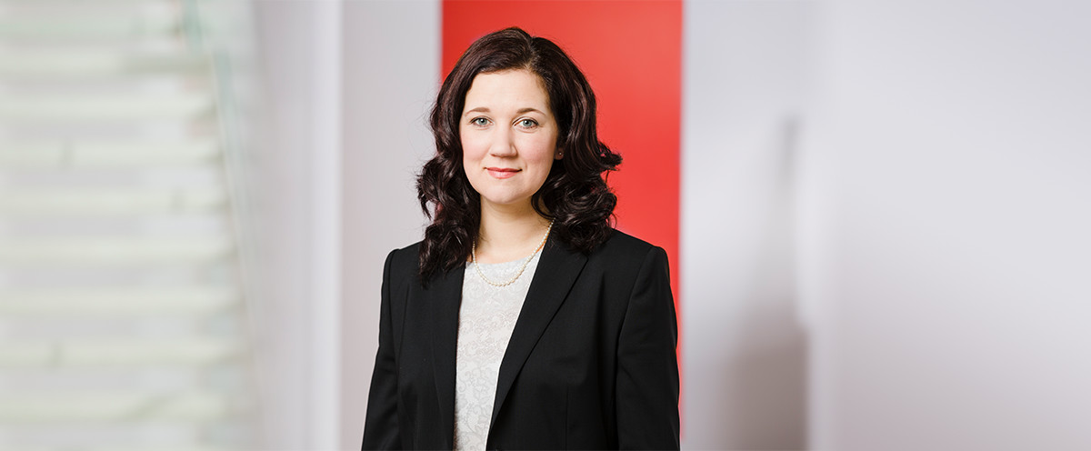 Birgit Bösinghaus, Steuerberaterin 